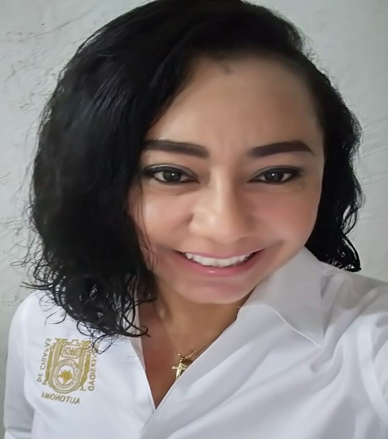 Lic. Adriana Cruz Regalado